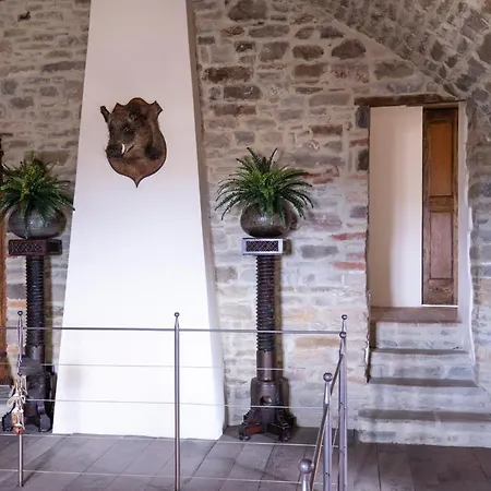 Umbrian Retreat In With A Pool Pietralunga (Umbria)