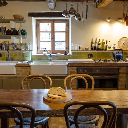 Umbrian Retreat In With A Pool * Pietralunga (Umbria)