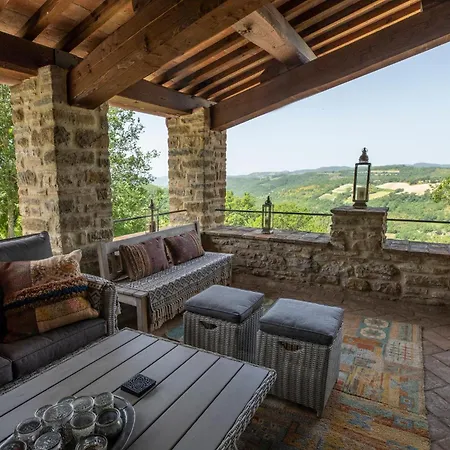 Umbrian Retreat In With A Pool 度假居 *